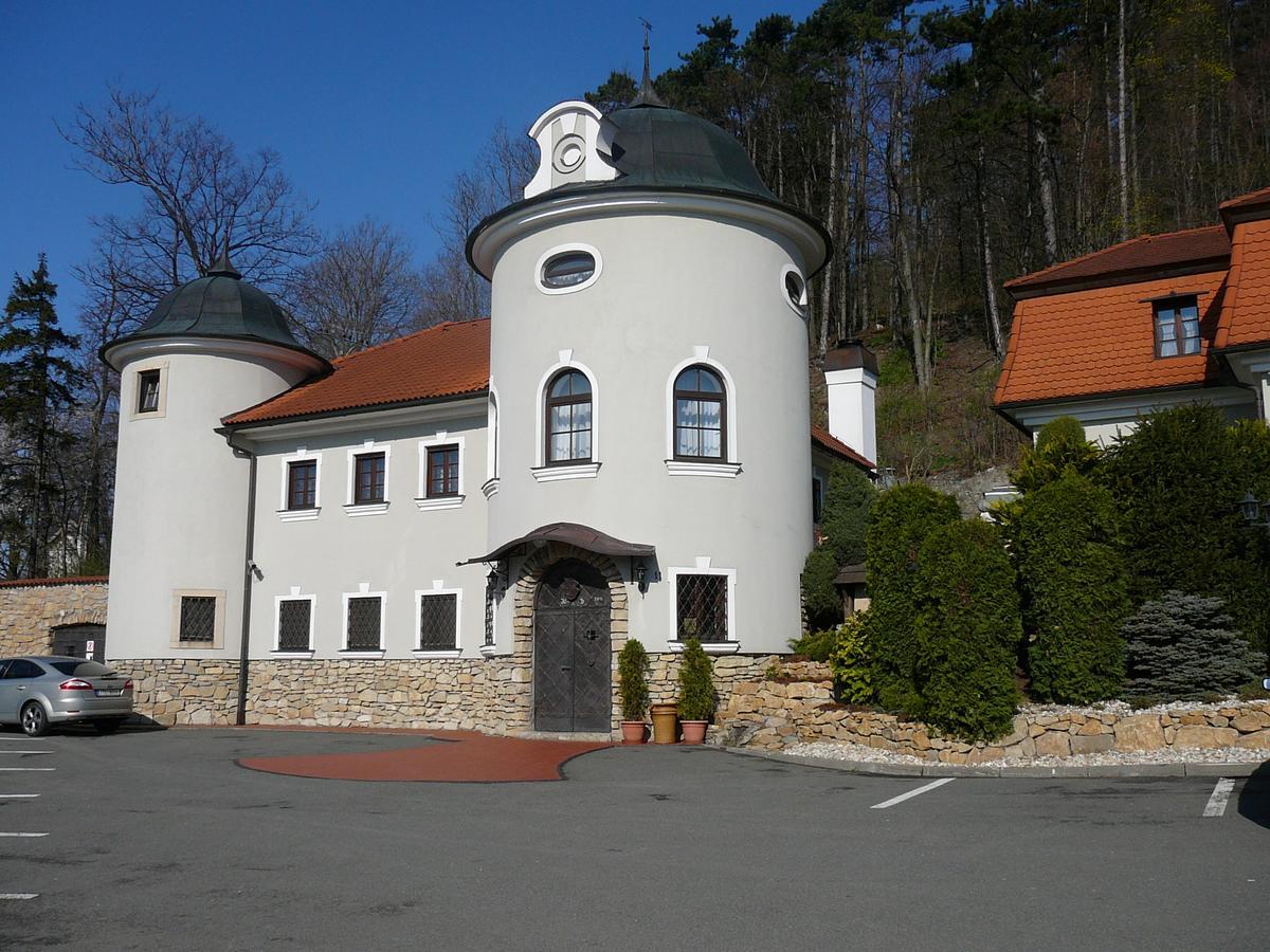 Hotel Zamecek Pod Hradem Stary Jicin 111 Buitenkant foto