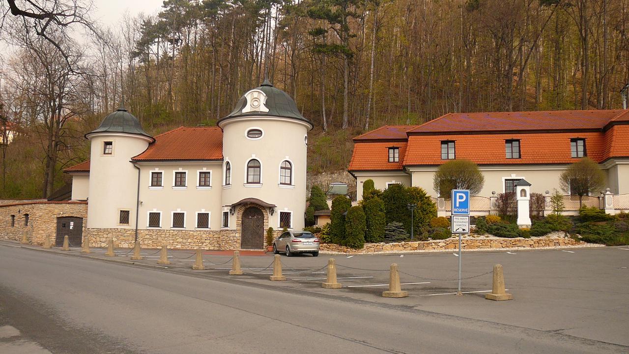 Hotel Zamecek Pod Hradem Stary Jicin 111 Buitenkant foto